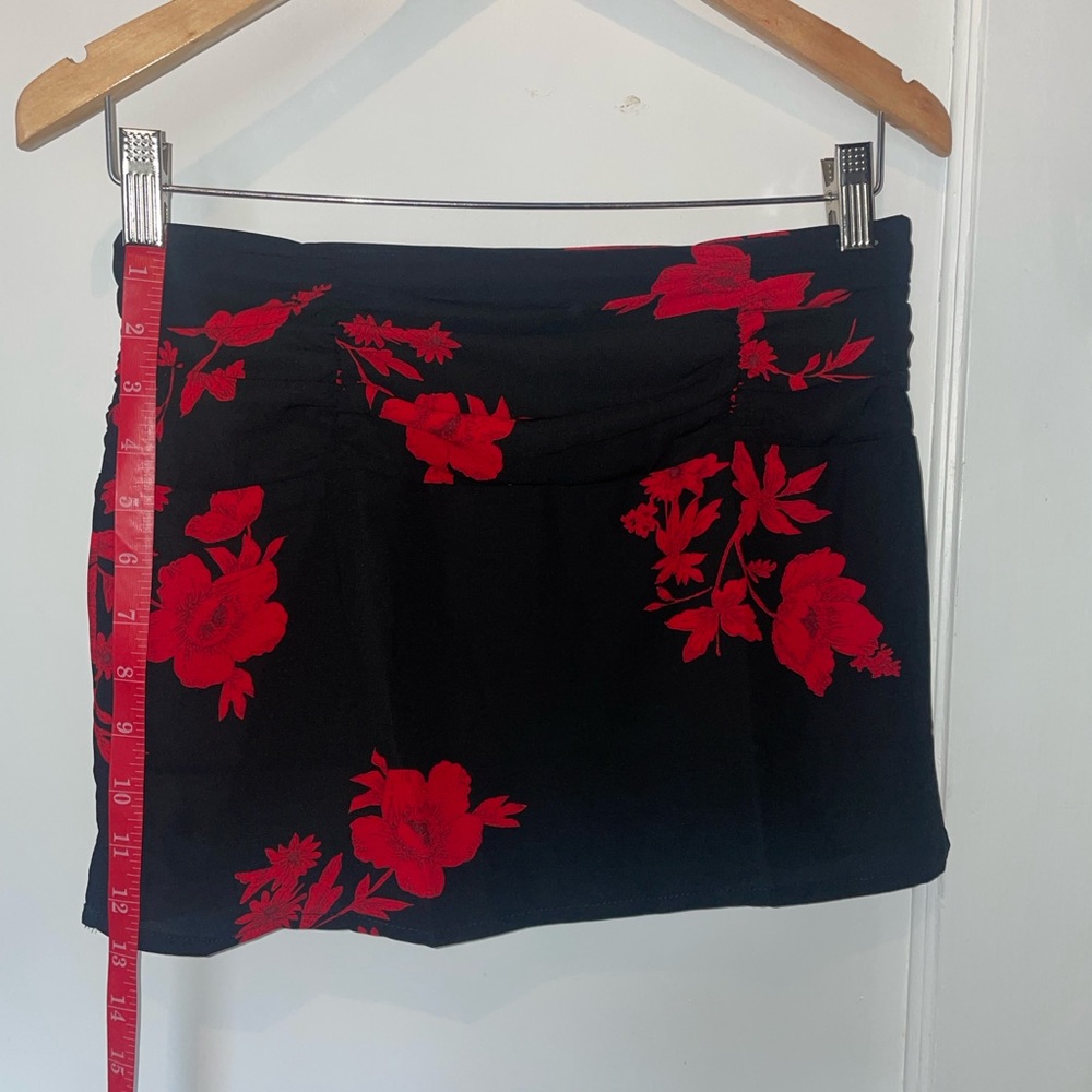 Princess Polly Black Mini Skirt with Red Floral Design